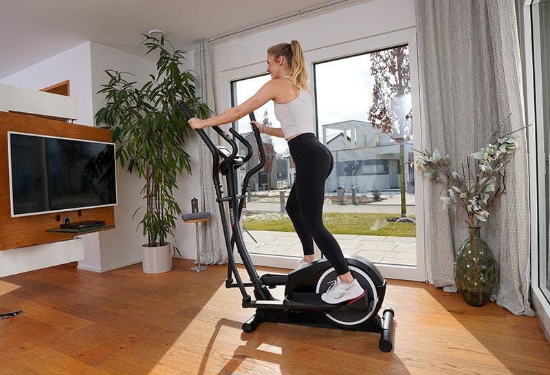 Die optimale Schrittlänge auf dem Crosstrainer: Ein Schlüssel zu effektivem Training