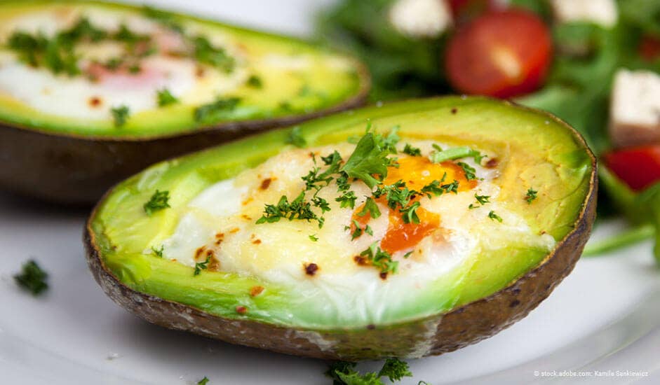 Avocado-Eier mit Tomatensalsa