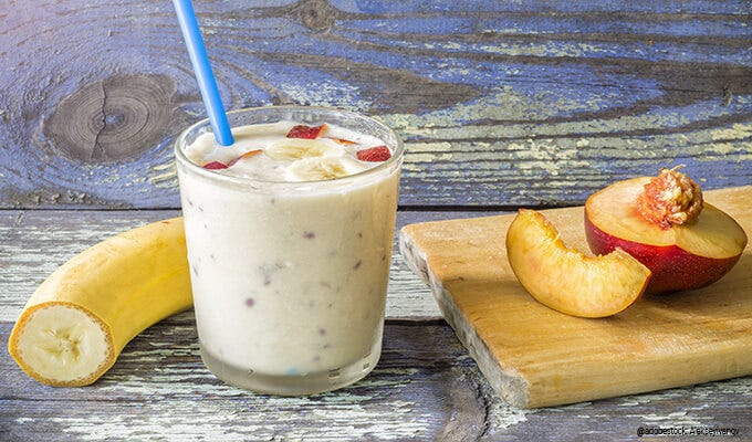 Pfirsich-Smoothie mit Hüttenkäse